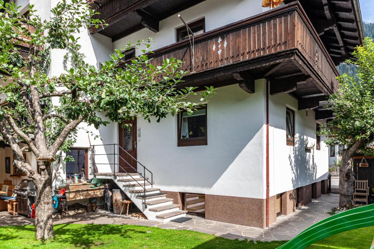 Ferienwohnung Galerie Kaiser Mayrhofen Exteriér fotografie
